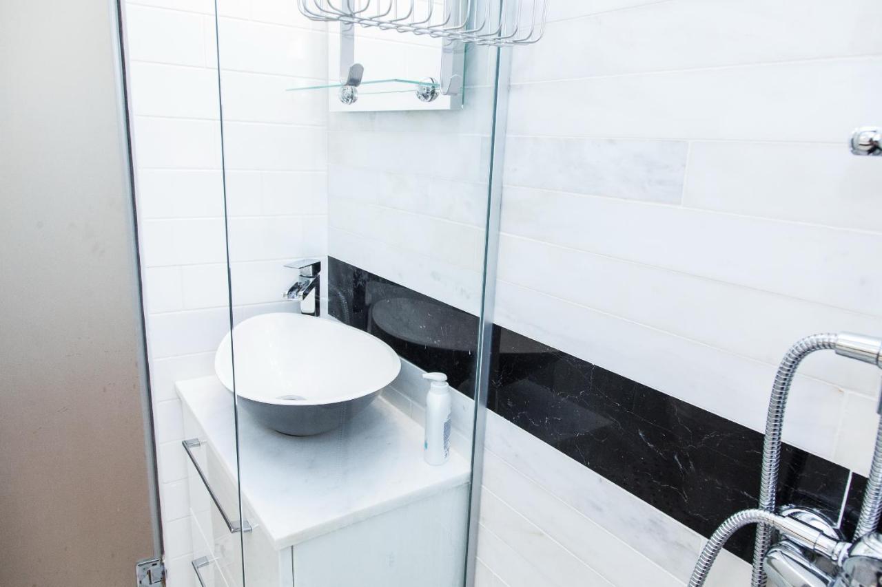 דירות אתונה Gorgeous Penthouse With Private Jacuzzi And Amazing View! מראה חיצוני תמונה